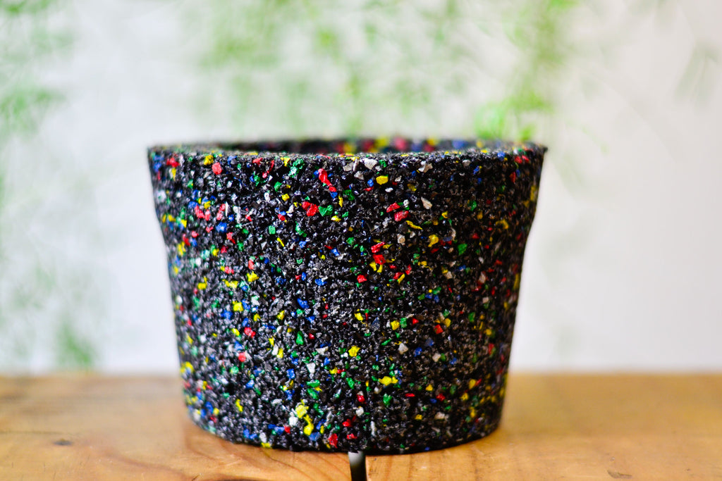 Macetero de Caucho Negro-MIX